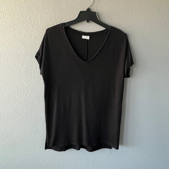 Abound Slouchy V-Neck  T Shirt - Picture 1 of 7